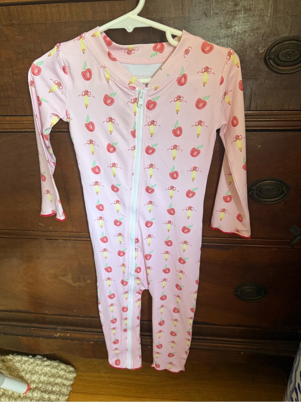 Cecil & Lou Apple/pencil pajamas